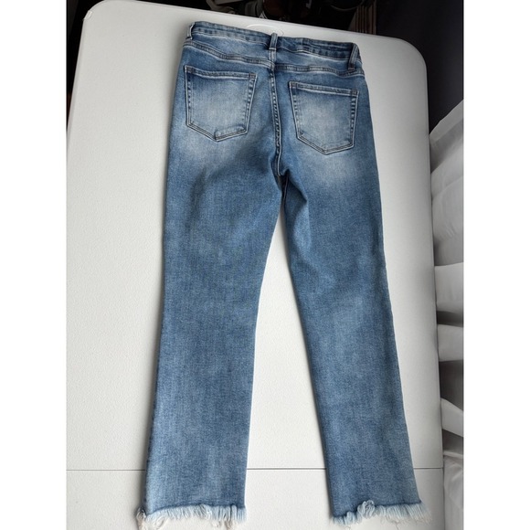 Vervet Crop Jeans Distressed Frayed Hem Denim Casual Light Wash Size 28 - Picture 4 of 7